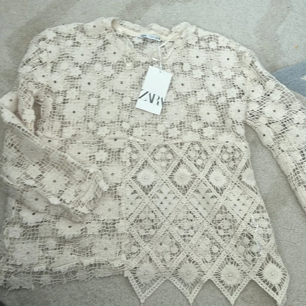 Zara crochets top bloggers fav